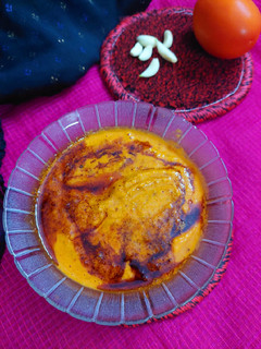 टमाटर लहसुन की तीखी मीठी चटनी(tamatar lahsun ki teekhi meethi chutney recipe in hindi) रेसिपी मुख्य फोटो