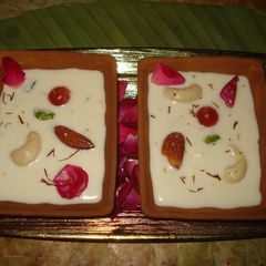 A picture of Nuts phirni.