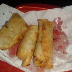 A picture of Spring rolls.