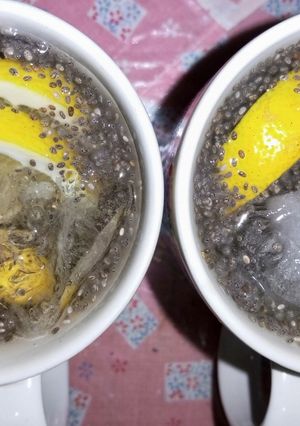 Foto resep Es teh lemon dengan chiaseeds