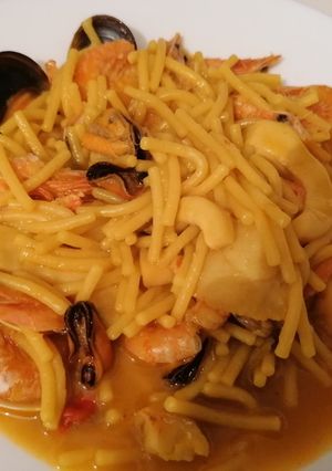 Una foto de Fideos marineros a la cazuela