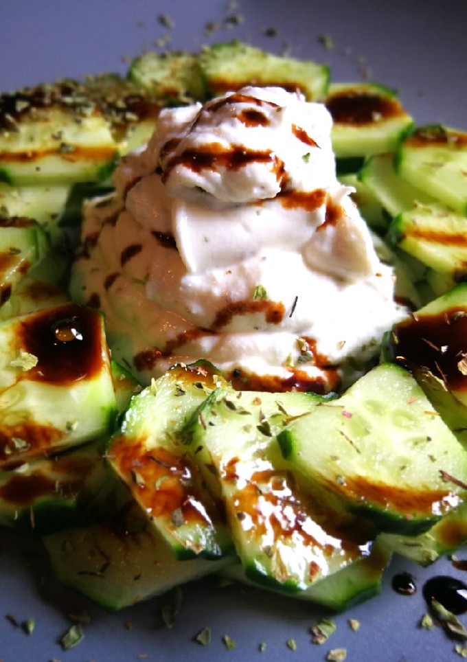 Una foto de Pepino con queso mató aromático