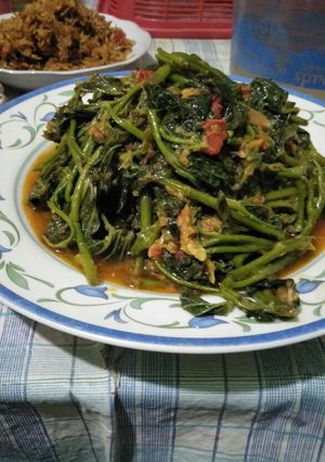 Foto resep Tumis pucuk daun ubi