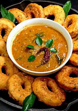 A picture of Medu vada.