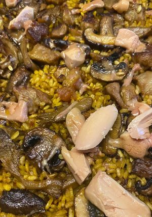 Una foto de Arroz con lagarto, setas y foie …. !!!!