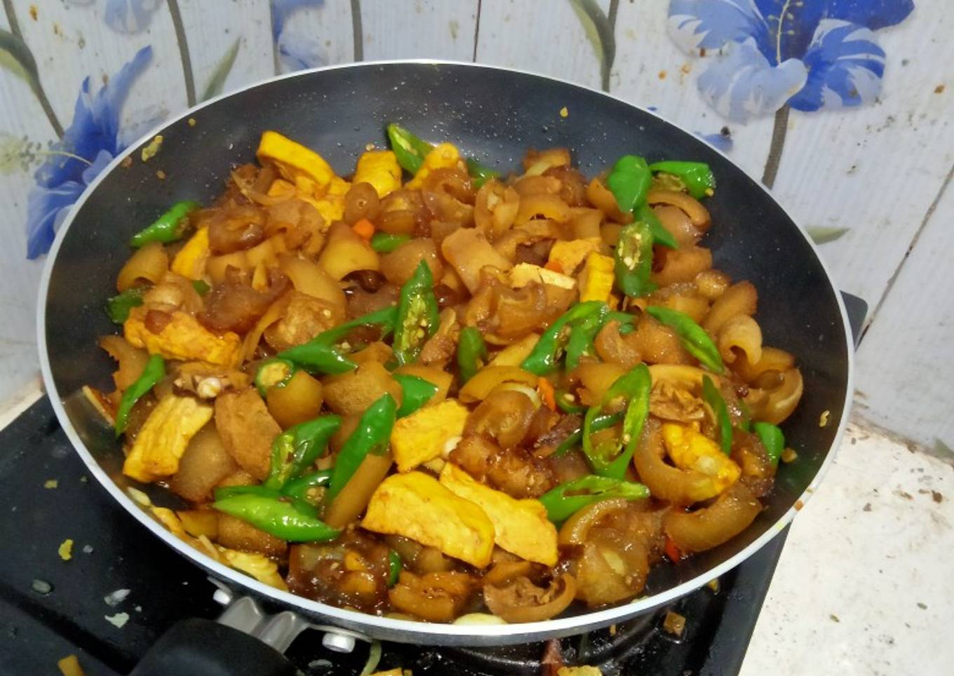 Oseng Kulit Manis Pedas sederhana