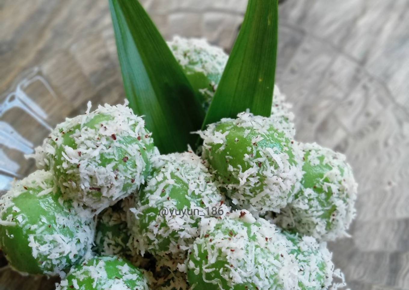 Kue Kelepon