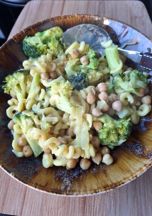Une photo de One pot pasta aux brocolis et pois chiches