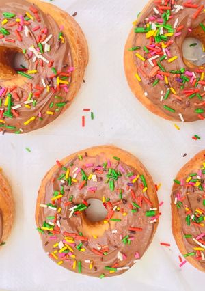 A picture of Donuts.