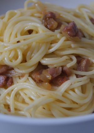 Une photo de Spagetti à la carbonara