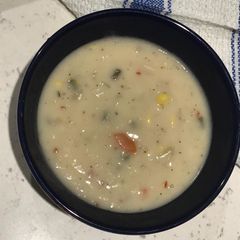 A picture of Cream of vegetable soup.