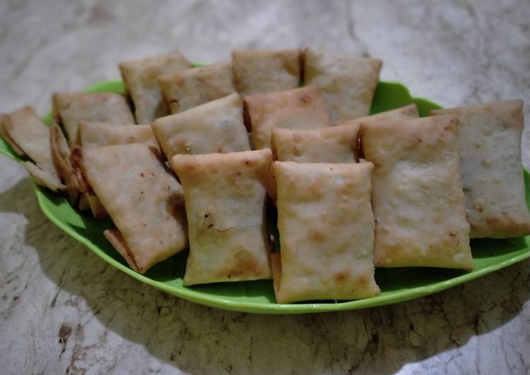 Martabak asin mini