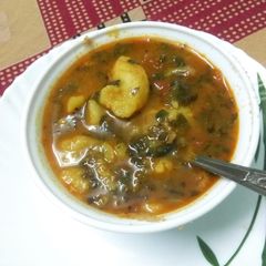 A picture of Aaloo Jhol.