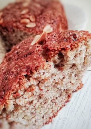 A picture of Banana cake.