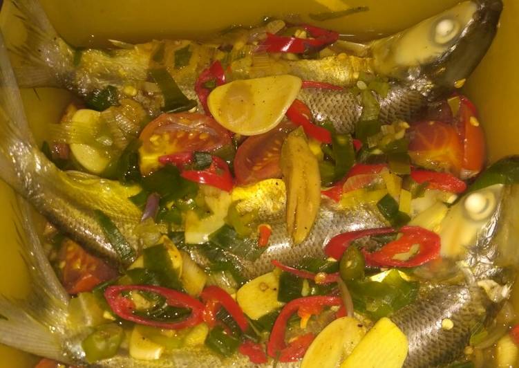 Bagaimana Membuat Pepes Ikan Pindang yang Enak Banget