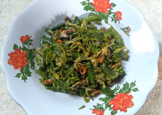 Oseng Bunga Pepaya Kacang Panjang