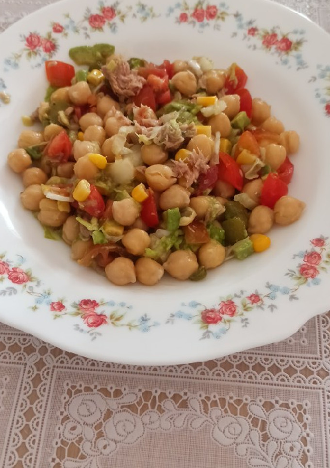 Una foto de 🍽️🥗Ensalada de garbanzos