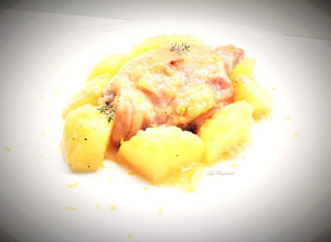 Foto di Cosce e sovracosce di pollo alla birra, e patate