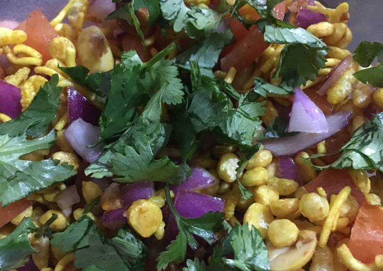 Step-by-Step Guide to Prepare Super Quick Homemade Mumbaiya bhel