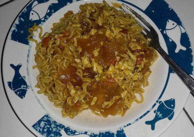 Langkah Mudah untuk Menyiapkan Seblak kerupuk + indomie seuhah 🍝😋😋 yang Bisa Manjain Lidah