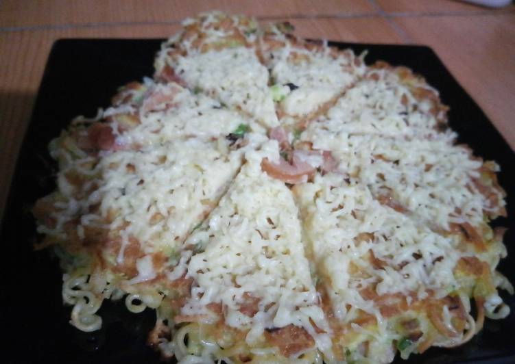 Resep Omlet mie tabur keju Anti Gagal