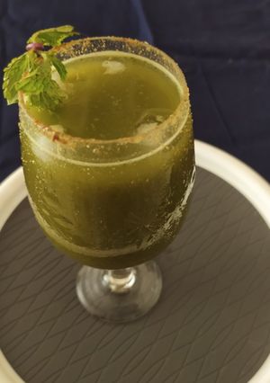 A picture of Mango mojito.