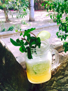 A picture of Pineapple mint juice.
