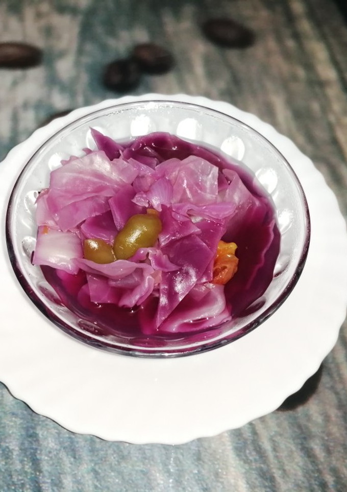 A picture of Cabbage soup.