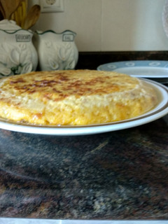 Una foto de Tortilla rellena de jamón York