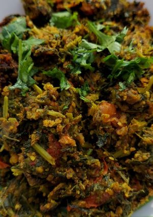 बेसन वाली मेथी भाजी (Besan wali methi bhaji recipe in hindi) रेसिपी मुख्य फोटो