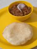 અમૃતસરી છોલે ભટુરે (Amritsari Chole Bhature Recipe In Gujarati)
