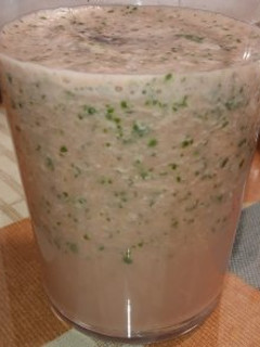 Una foto de Batido de sandía, espinacas y bebida vegetal