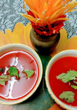 A picture of Tomato soup.