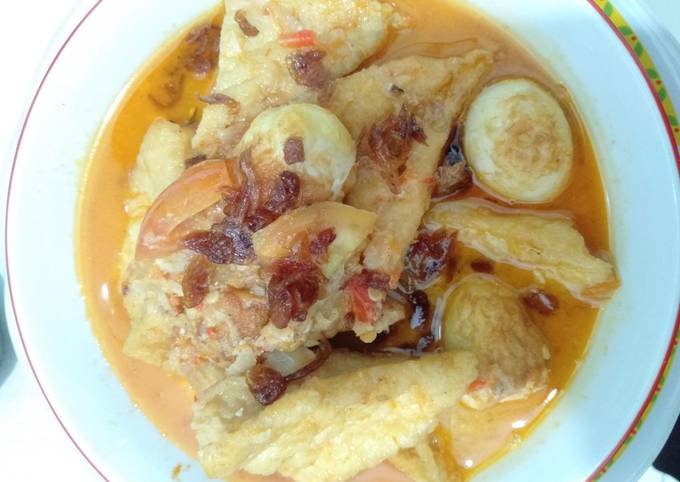 Tahu telur kuah santan merah