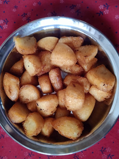 ફ્રાય ઈડલી (Fried Idli Recipe In Gujarati) રેસીપી મુખ્ય ફોટો