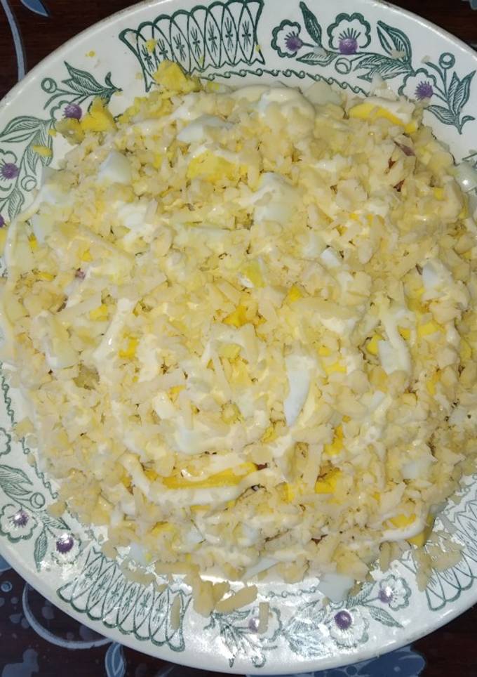 Салат з крекером