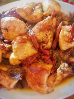 Una foto de Pollo al chilindrón