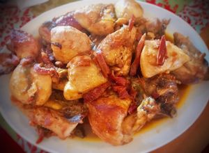 Foto principal de Pollo al chilindrón