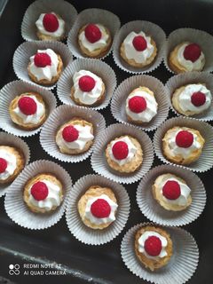 Una foto de Hojaldritos de nata y mascarpone