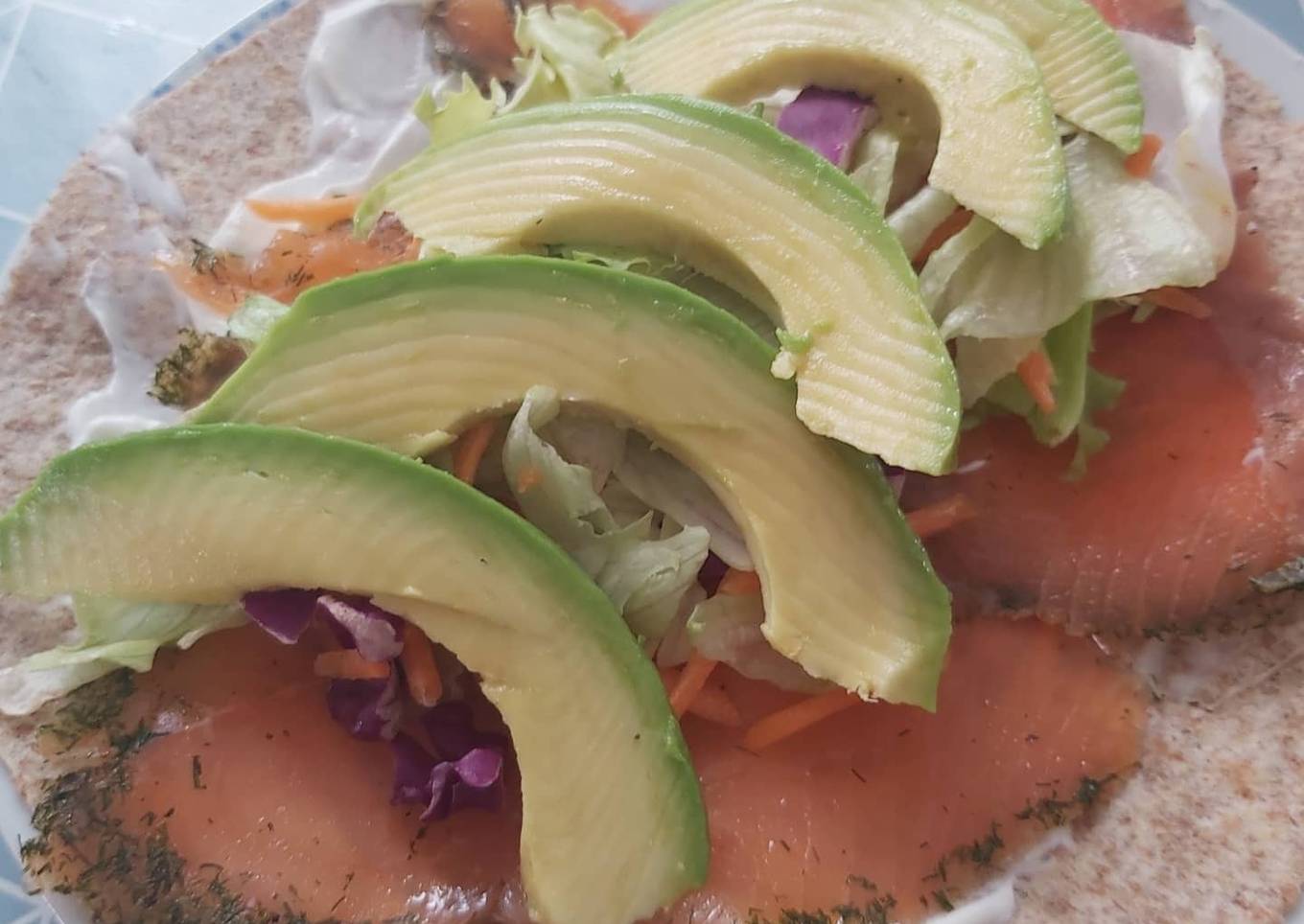 Wrap de salmón marinado
