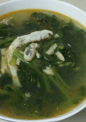 Hình của món cá khoai nấu canh cải.
