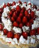 Tarta de frutillas, crema pastelera y merengue seco🍓🍓