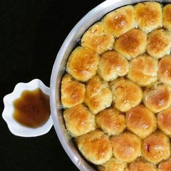 Honeycomb bread/khaliat nahal A picture of Honeycomb bread/khaliat nahal.