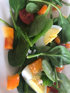 A picture of Spinach Salad.