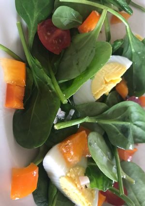 A picture of Spinach Salad.