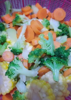 Foto resep Blansir Brokoli Wortel Jagung (Stock Frozen)