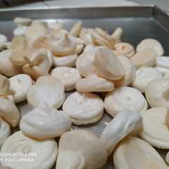 A picture of Kue kering Putih Salju.