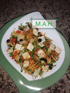 A picture of Eastern Mediterranean salad.