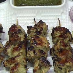 A picture of Chicken Malai Tikka.