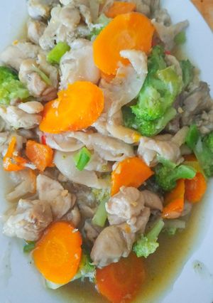 Foto resep Tumis Capcay ayam ala resto sederhana & enak